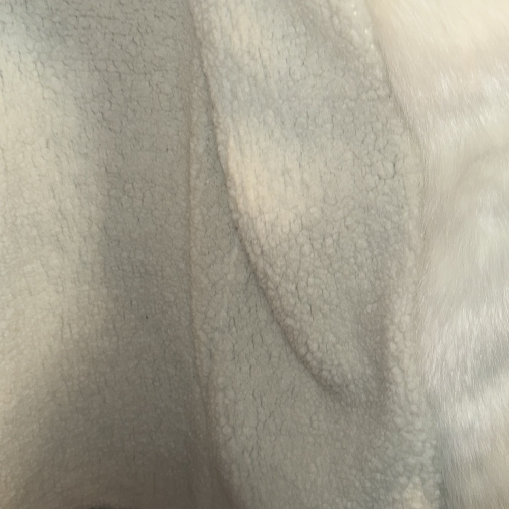 Brand new coat black with fur on the edges has a hood - Picture 6 of 10
